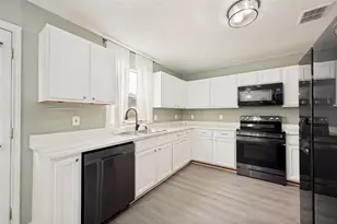 920 Kendall Dr, Arlington, TX 76001 - Photo 10