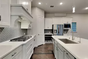 6830 Colonnade Dr, Irving, TX 75039 - Photo 4
