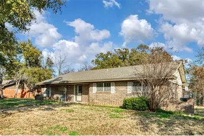 1605 Arrowhead, Pantego, TX 76013 - Photo 2