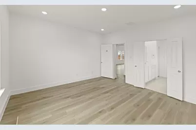 2000 Blossom Street, Mesquite, TX 75181 - Photo 16