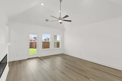 2000 Blossom Street, Mesquite, TX 75181 - Photo 12
