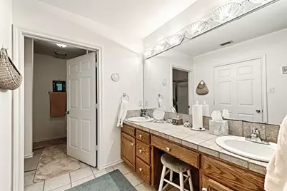 105 Santee Drive, Lake Kiowa, TX 76240 - Photo 14