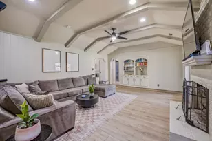 4433 Quail Hollow Rd, Fort Worth, TX 76133 - Photo 8