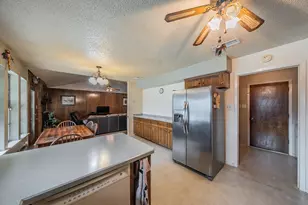 500 Emerson Dr, Euless, TX 76039 - Photo 8