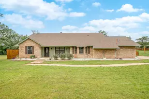 3412 E Renfro St, Burleson, TX 76028 - Photo 6