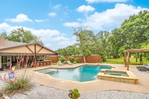3412 E Renfro St, Burleson, TX 76028 - Photo 12