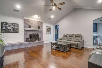 3412 E Renfro Street, Burleson, TX 76028 - Photo 22