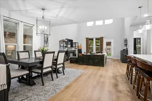 113 Camelia St, Garland, TX 75043 - Photo 12