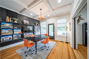 729 N Bishop Ave, Dallas, TX 75208 - Photo 2