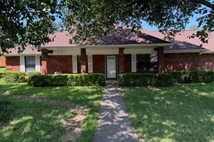 314 Trollinger St, Whitesboro, TX 76273 - Photo 2