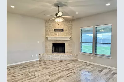 3325 Arrow Creek Drive, Granbury, TX 76049 - Photo 4