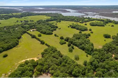 6111 County Road 2610, Bonham, TX 75418 - Photo 40