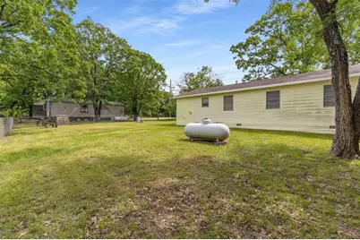 6111 County Road 2610, Bonham, TX 75418 - Photo 8