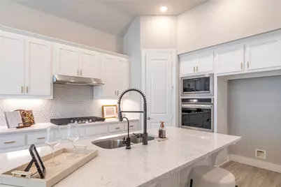 937 Rosebay Drive, Justin, TX 76247 - Photo 10