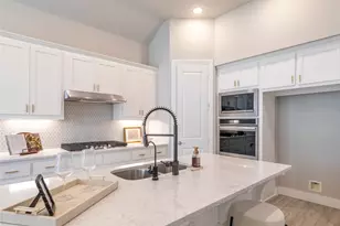 937 Rosebay Dr, Justin, TX 76247 - Photo 10