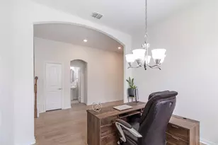816 Skytop Dr, Fort Worth, TX 76052 - Photo 22
