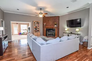 209 Plantation Dr, Coppell, TX 75019 - Photo 6