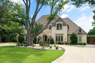 4674 College Park Dr, Dallas, TX 75229 - Photo 2