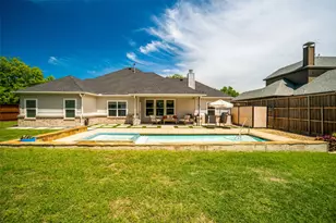 7304 Carol Dr, Greenville, TX 75402 - Photo 2