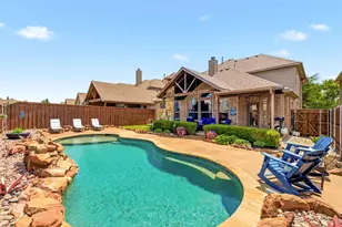 2409 Ranchview Dr, Little Elm, TX 75068 - Photo 2
