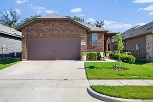 589 Concho St, Aubrey, TX 76227 - Photo 2