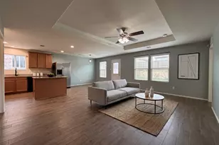 9913 Amosite Dr, Fort Worth, TX 76131 - Photo 2