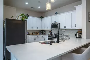 5925 Legend Ln, The Colony, TX 75056 - Photo 14