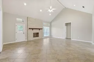 1146 Oakhurst St, Denton, TX 76210 - Photo 14