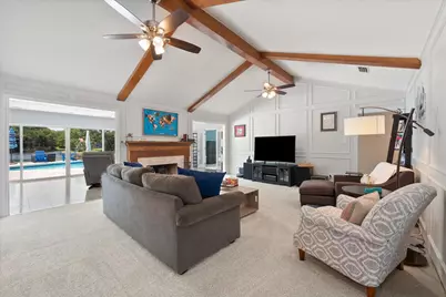 2806 Augusta Lane, Arlington, TX 76012 - Photo 4