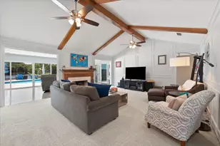 2806 Augusta Ln, Arlington, TX 76012 - Photo 4