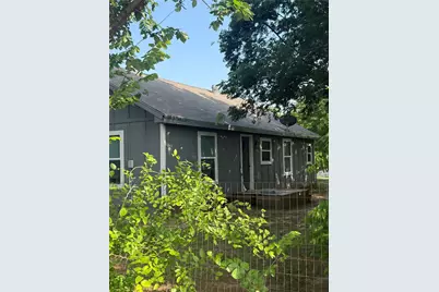 709 W Live Oak Street, Alvord, TX 76225 - Photo 2