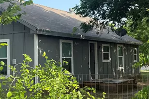 709 W Live Oak St, Alvord, TX 76225 - Photo 10