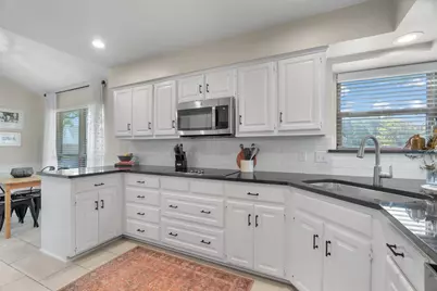 2424 Bowie Drive, Plano, TX 75025 - Photo 10