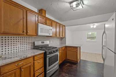 1310 Michigan Avenue, Dallas, TX 75216 - Photo 10