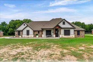 1024 Knoxmiller Ct, Weatherford, TX 76088 - Photo 2