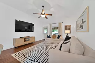 1151 Darren Dr, Burleson, TX 76028 - Photo 12
