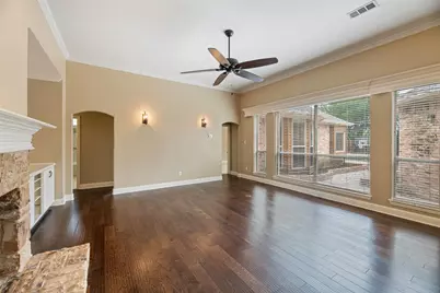 4200 Mesa Drive, Carrollton, TX 75010 - Photo 8