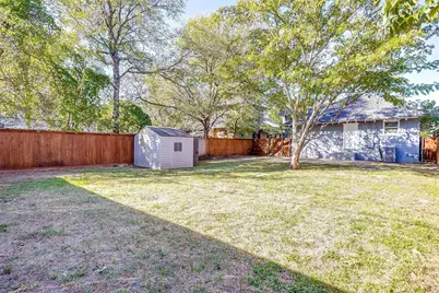 2921 S Jennings Avenue, Fort Worth, TX 76110 - Photo 26
