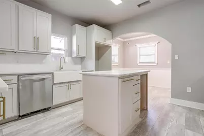 2921 S Jennings Avenue, Fort Worth, TX 76110 - Photo 6