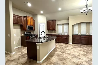 7255 Rueda, Grand Prairie, TX 75054 - Photo 6