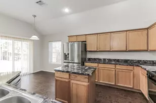 631 Magnolia Ln, Glenn Heights, TX 75154 - Photo 6