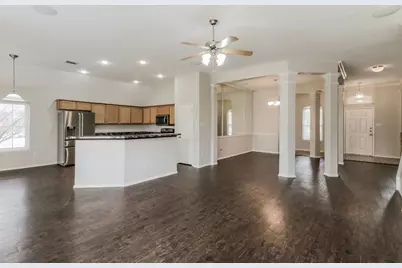631 Magnolia Lane, Glenn Heights, TX 75154 - Photo 4