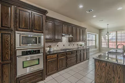 216 Florence Drive, Lewisville, TX 75056 - Photo 12