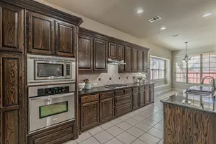 216 Florence Dr, Lewisville, TX 75056 - Photo 12