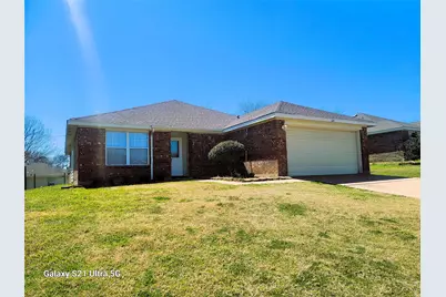 829 Beaver Creek Drive, Burleson, TX 76028 - Photo 1