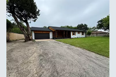 806 Jungle Drive, Duncanville, TX 75116 - Photo 2