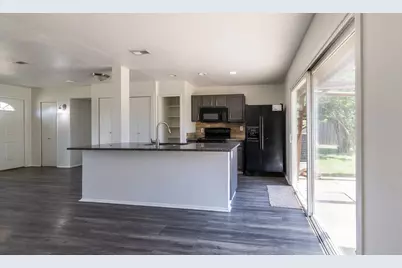 5728 Pearce Street, The Colony, TX 75056 - Photo 8