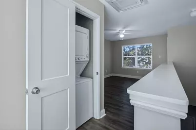 414 Fulton Street #100, Denton, TX 76201 - Photo 12