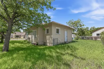 102 E Fitzgerald Street, Bangs, TX 76823 - Photo 20