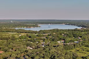 5712 San Jacinto Dr, Granbury, TX 76048 - Photo 4